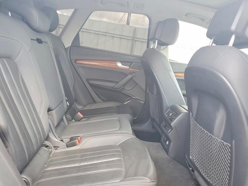 48096006 :رقم المزاد ، WA1BAAFY7M2022820 vin ، 2021 Audi Q5 مزاد بيع