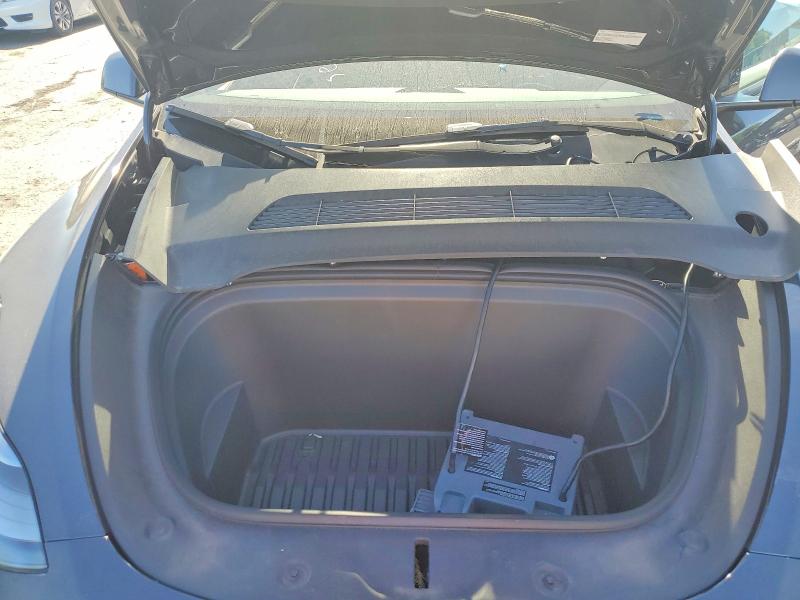 2024 Tesla Model Y მანქანა იყიდება აუქციონზე, vin: 7SAYGDEF2RA267898, აუქციონის ნომერი: 49139936