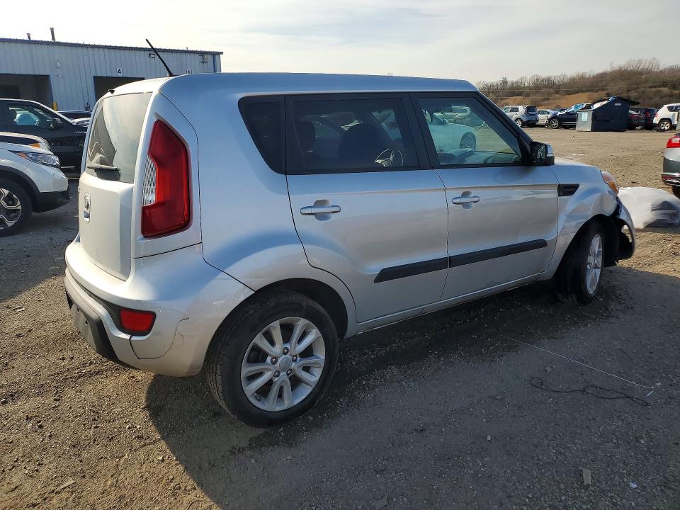 Продажа на аукционе авто 2013 Kia Soul, vin: KNDJT2A67D7761132, номер лота: 48875786