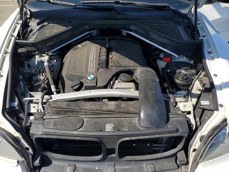 51589626 :رقم المزاد ، 5UXZV4C52D0E10880 vin ، 2013 Bmw X5 مزاد بيع