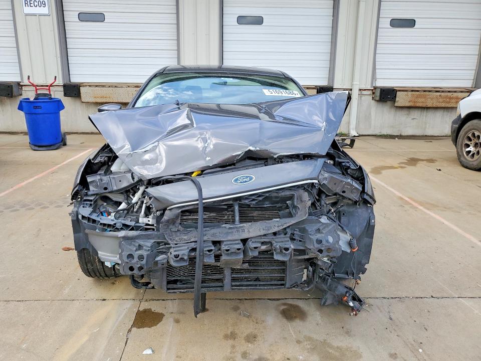 51691686 :رقم المزاد ، 1FADP3F22GL208158 vin ، 2016 Ford Focus مزاد بيع