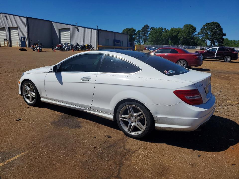 Продаж на аукціоні авто 2013 Mercedes-benz C, vin: WDDGJ4HB7DG052513, номер лоту: 48813836