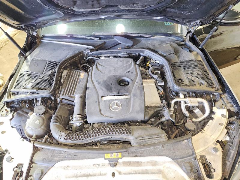 49904096 :رقم المزاد ، 55SWF4KB5JU234392 vin ، 2018 Mercedes-benz C مزاد بيع