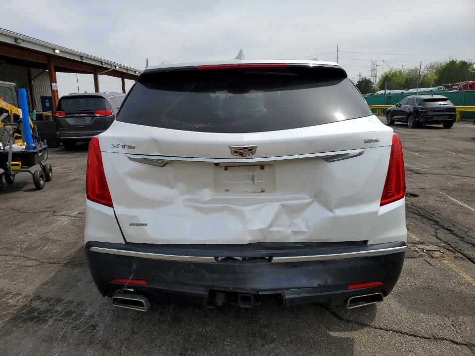 Продаж на аукціоні авто 2017 Cadillac Xt5, vin: 1GYKNERS0HZ154558, номер лоту: 49508656