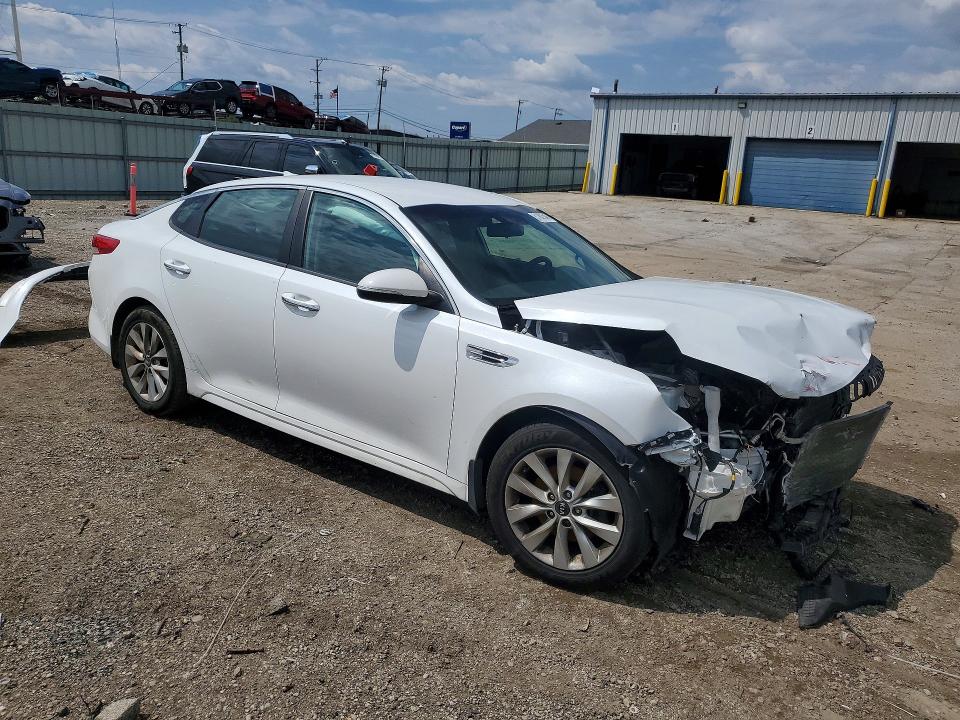 Продажа на аукционе авто 2018 Kia Optima, vin: 5XXGT4L35JG252572, номер лота: 51802546