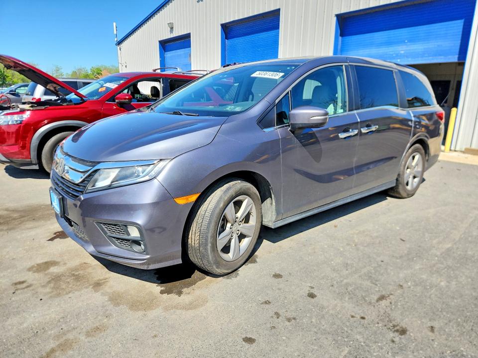 50361306 :رقم المزاد ، 5FNRL6H79JB061353 vin ، 2018 Honda Odyssey مزاد بيع