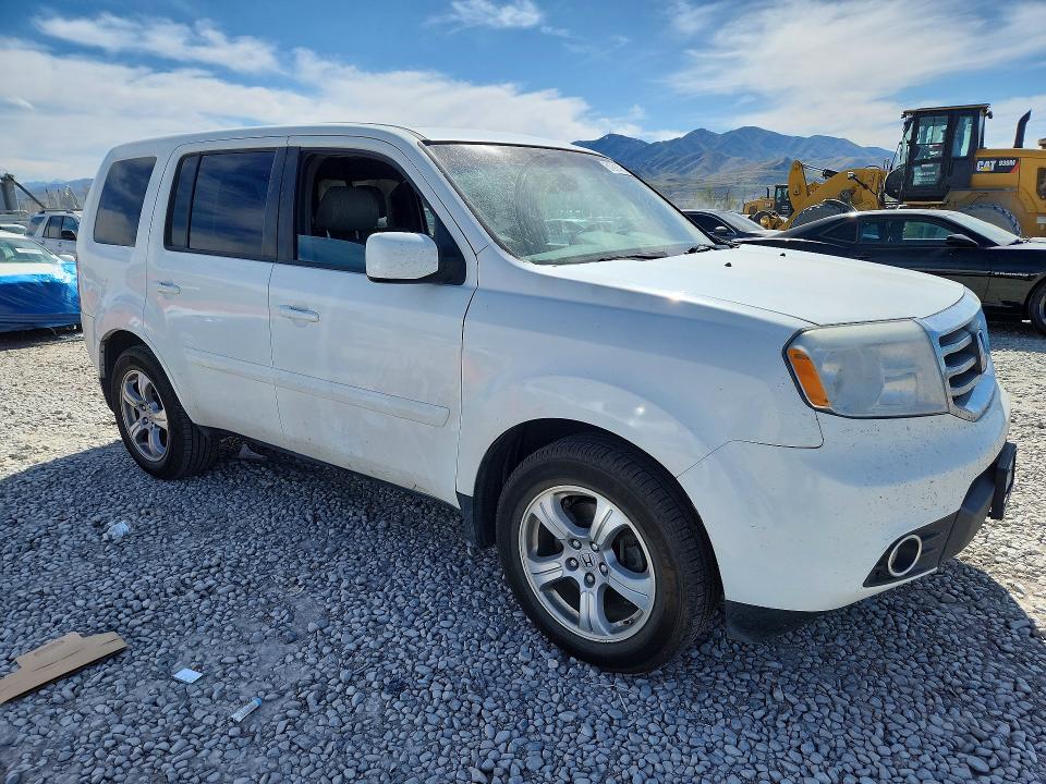 52182256 :رقم المزاد ، 5FNYF4H5XEB028454 vin ، 2014 Honda Pilot مزاد بيع