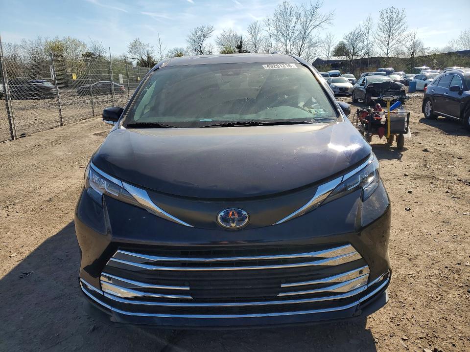 Продажа на аукционе авто 2023 Toyota Sienna, vin: 5TDJSKFC2PS106405, номер лота: 49291216