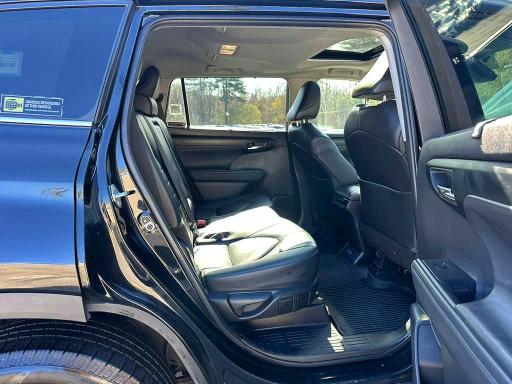 Продаж на аукціоні авто 2022 Toyota Highlander, vin: 5TDGZRBH3NS229269, номер лоту: 47682636