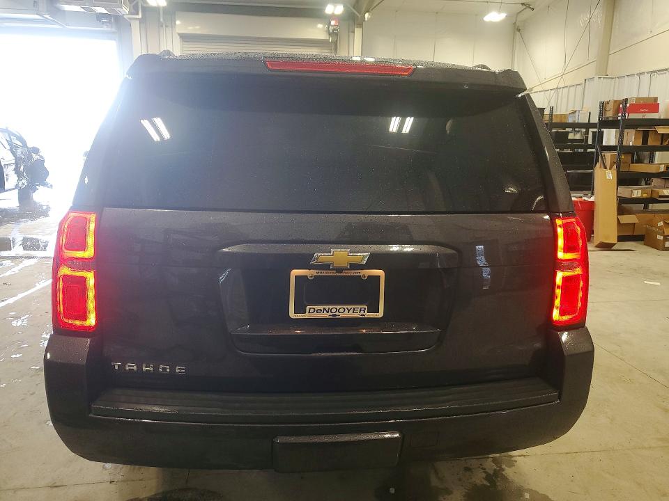 50127076 :رقم المزاد ، 1GNSKBKCXFR121698 vin ، 2015 Chevrolet Tahoe مزاد بيع