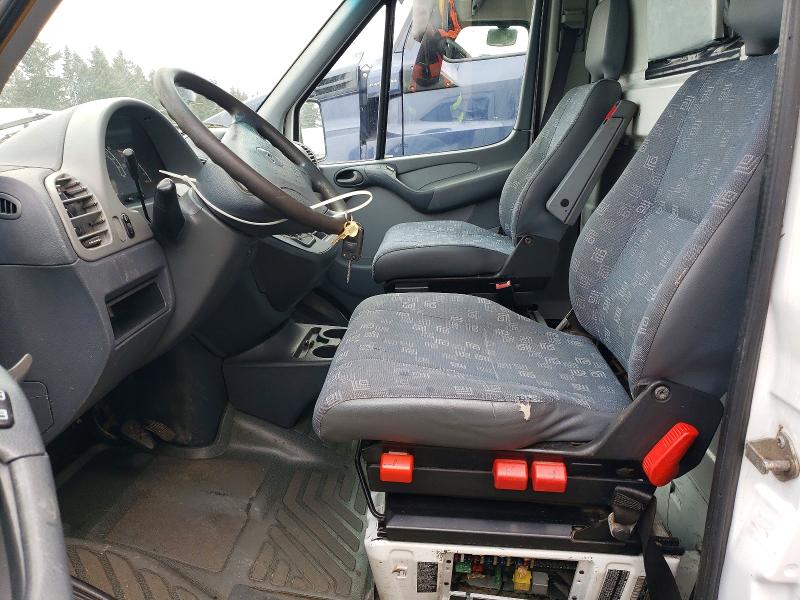 48544456 :رقم المزاد ، WDPPD944555785591 vin ، 2005 Freigliner Sprinter مزاد بيع