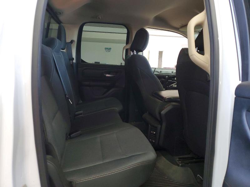 47982176 :رقم المزاد ، 1C6RRFCG6KN676474 vin ، 2019 Ram 1500 مزاد بيع