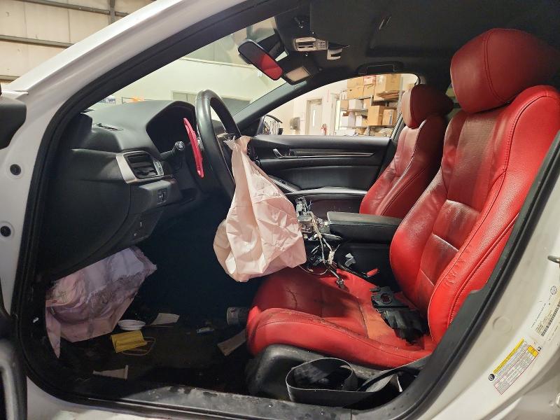 98212115 :رقم المزاد ، 1HGCV1F31LA801364 vin ، 2020 Honda Accord مزاد بيع