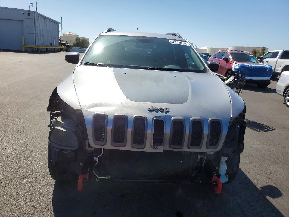 51849856 :رقم المزاد ، 1C4PJMBB4HW517277 vin ، 2017 Jeep Cherokee مزاد بيع
