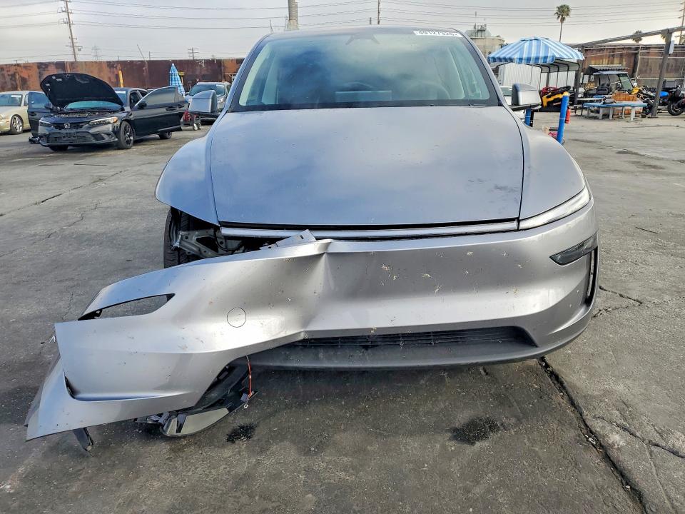 Продаж на аукціоні авто 2026 Tesla Model Y, vin: 7SAYGDEE4TF395349, номер лоту: 49127326
