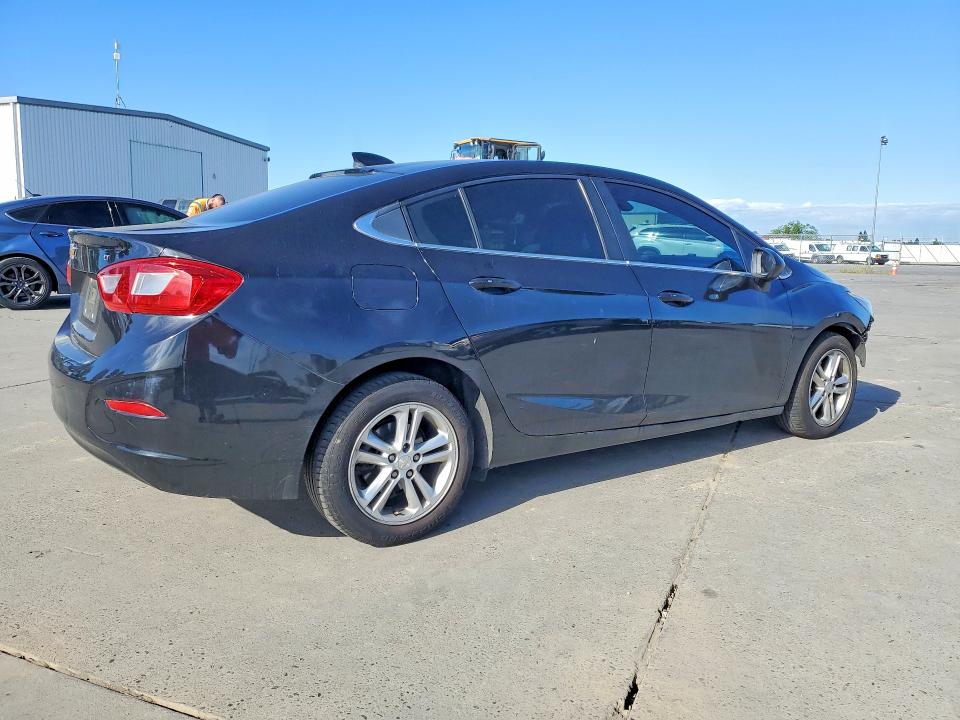 2017 Chevrolet Cruze მანქანა იყიდება აუქციონზე, vin: 1G1BE5SM4H7249078, აუქციონის ნომერი: 48938066