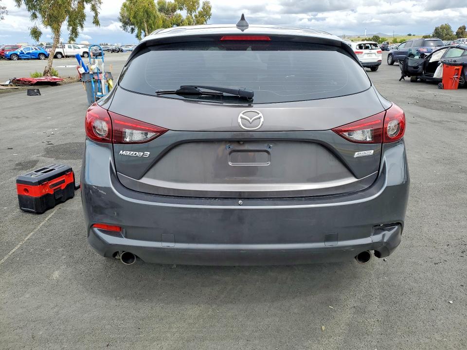 2018 Mazda 3 მანქანა იყიდება აუქციონზე, vin: 3MZBN1L3XJM257801, აუქციონის ნომერი: 50803436