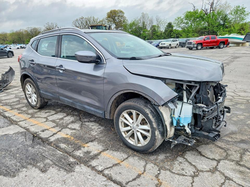 50162756 :رقم المزاد ، JN1BJ1CR0HW123749 vin ، 2017 Nissan Rogue Sport مزاد بيع
