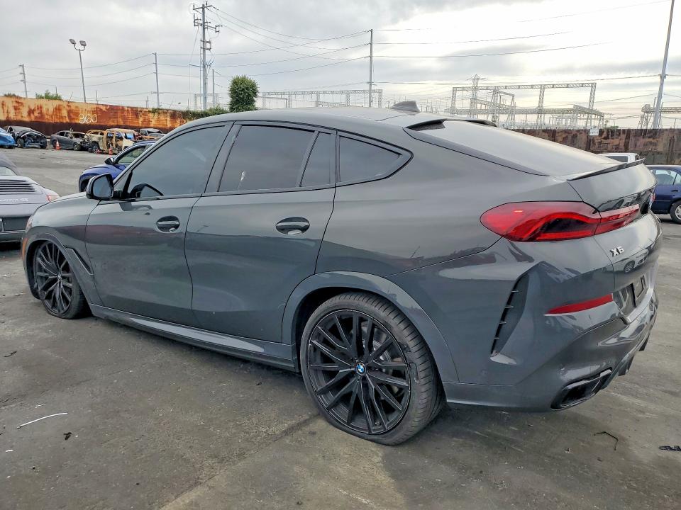 48712126 :رقم المزاد ، 5UXCY8C0XM9H45390 vin ، 2021 Bmw X6 مزاد بيع