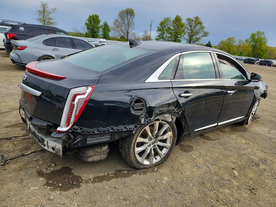 50189786 :رقم المزاد ، 2G61M5S32H9199375 vin ، 2017 Cadillac Xts مزاد بيع