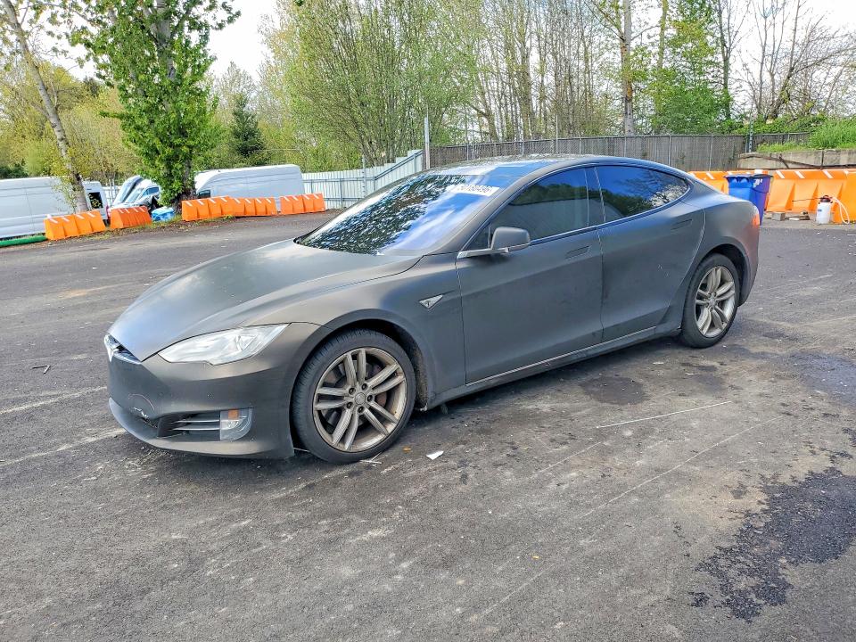 Продажа на аукционе авто 2014 Tesla Model S, vin: 5YJSA1H17EFP46124, номер лота: 50180496