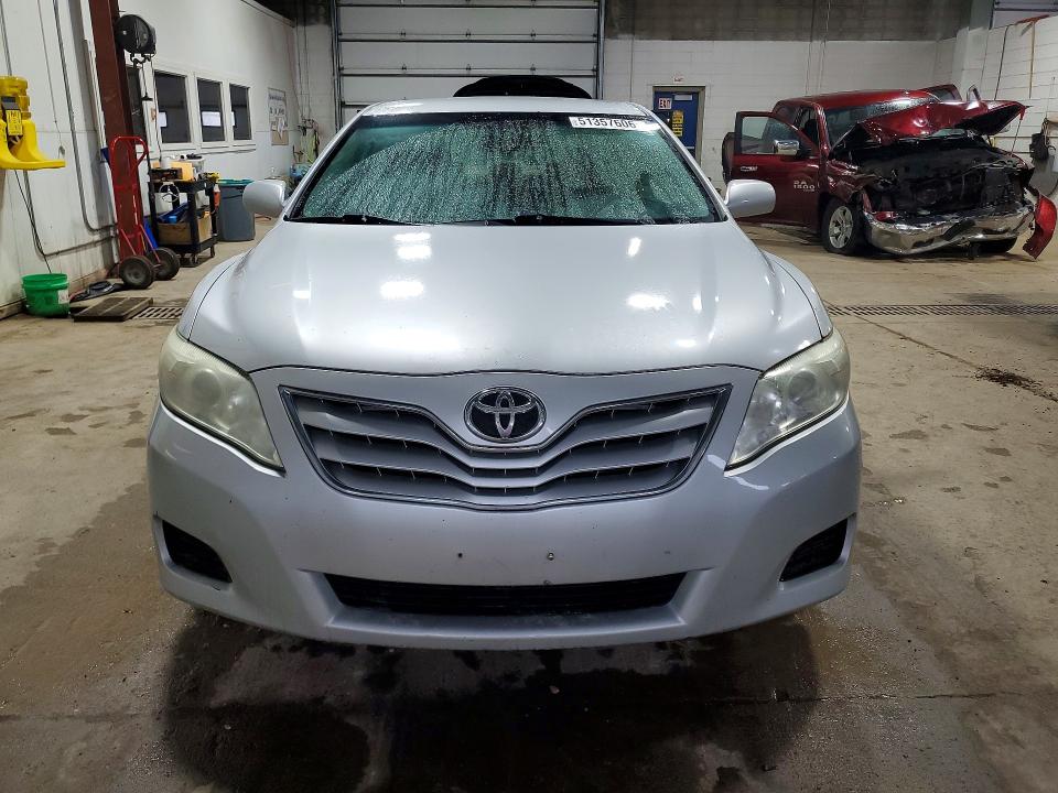51357606 :رقم المزاد ، 4T1BF3EK0BU176086 vin ، 2011 Toyota Camry مزاد بيع