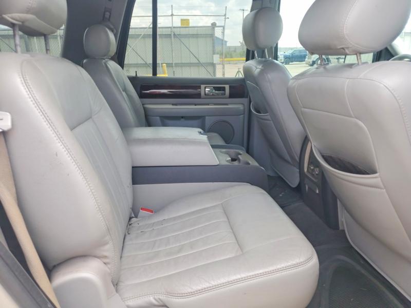 Продажа на аукционе авто 2005 Lincoln Navigator, vin: 5LMFU27585LJ18792, номер лота: 50897596
