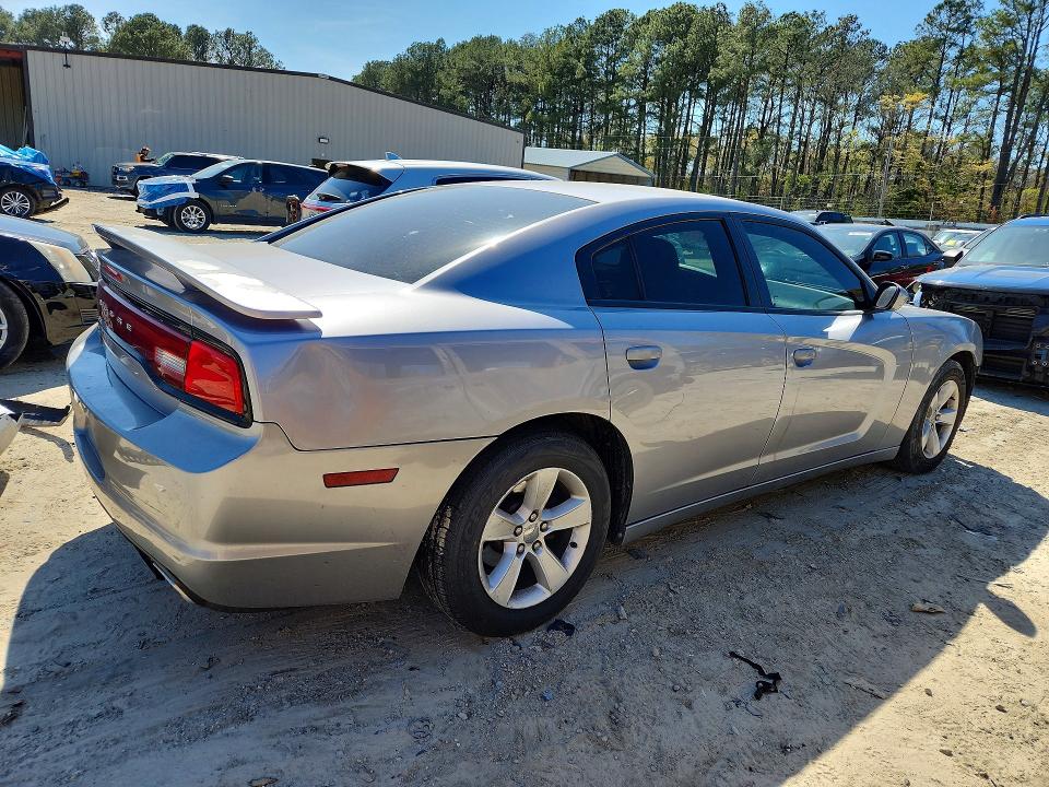 48582816 :رقم المزاد ، 2C3CDXBG8DH689814 vin ، 2013 Dodge Charger مزاد بيع