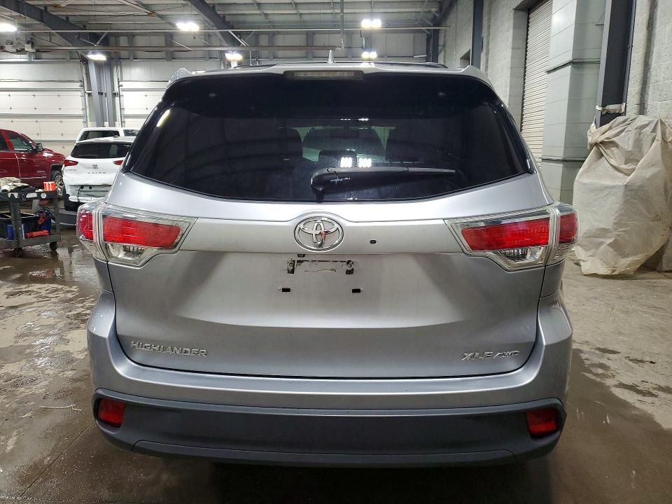 51800386 :رقم المزاد ، 5TDJKRFH1GS504077 vin ، 2016 Toyota Highlander مزاد بيع