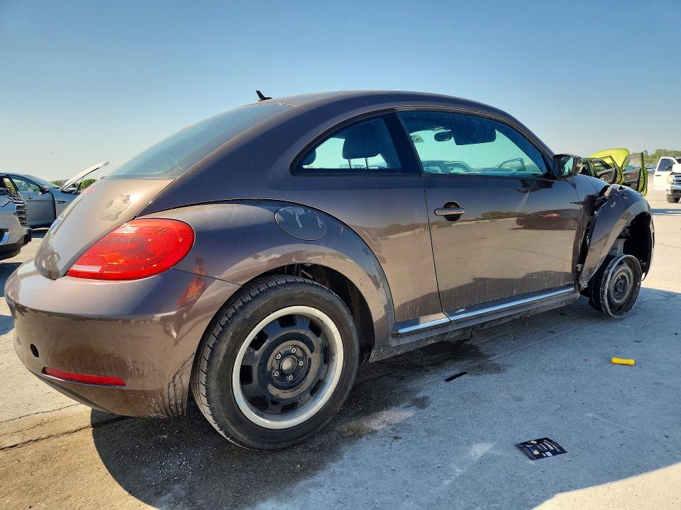 49330306 :رقم المزاد ، 3VWJP7AT0DM631266 vin ، 2013 Volkswagen Beetle مزاد بيع