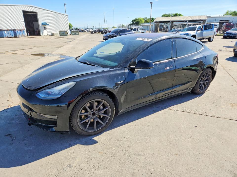 48835856 :رقم المزاد ، 5YJ3E1EAXJF057783 vin ، 2018 Tesla Model 3 مزاد بيع