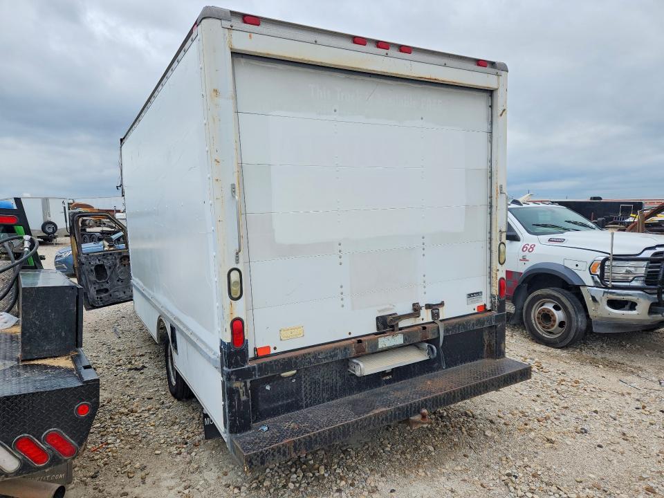 47730616 :رقم المزاد ، 1FDWE35L42HA94755 vin ، 2002 Ford Econoline مزاد بيع