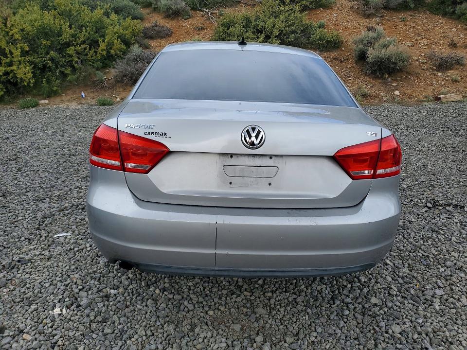 2014 Volkswagen Passat მანქანა იყიდება აუქციონზე, vin: 1VWAS7A3XEC044929, აუქციონის ნომერი: 49820546