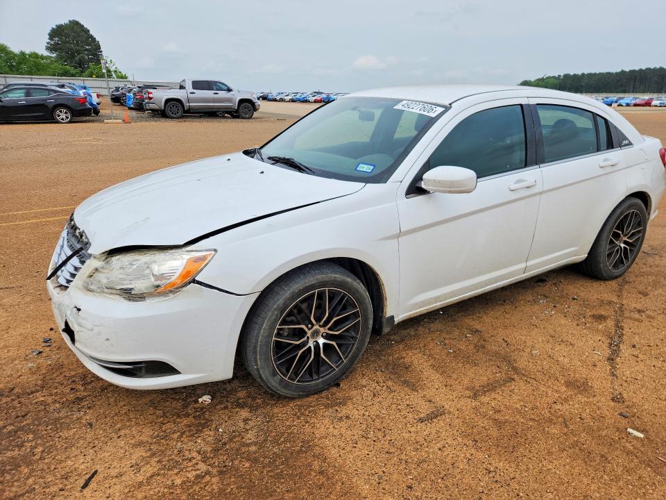 Auction sale of the 2014 Chrysler 200, vin: 1C3CCBAB7EN141372, lot number: 49227606