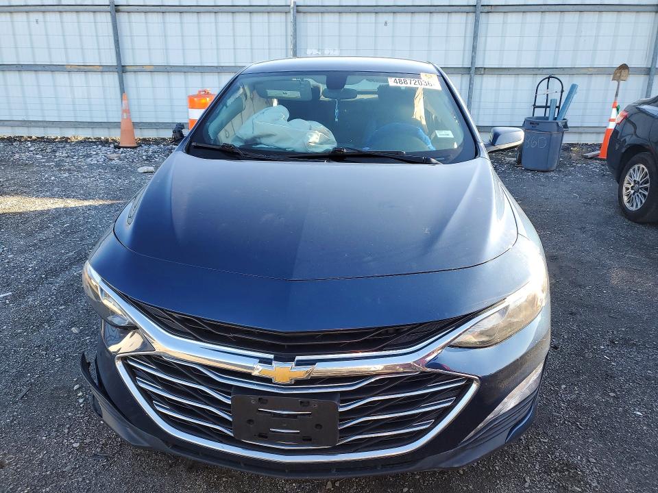 Продажа на аукционе авто 2022 Chevrolet Malibu, vin: 1G1ZD5ST0NF135170, номер лота: 48872036