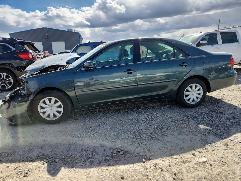 2005 Toyota Camry მანქანა იყიდება აუქციონზე, vin: 4T1BE32KX5U072006, აუქციონის ნომერი: 50522376