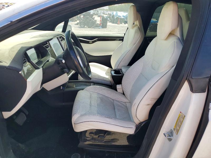 50401626 :رقم المزاد ، 5YJXCBE25GF022017 vin ، 2016 Tesla Model X مزاد بيع