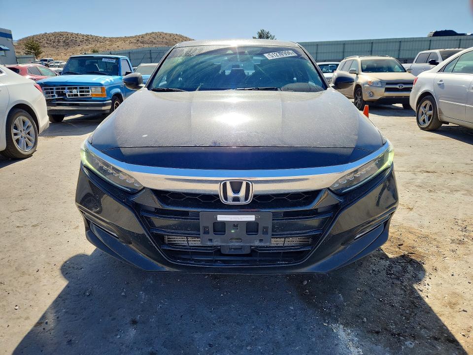 51277996 :رقم المزاد ، 1HGCV1F96JA000558 vin ، 2018 Honda Accord مزاد بيع
