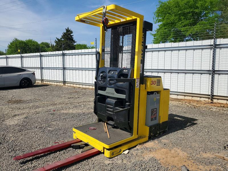 49659926 :رقم المزاد ، G118N01678Z vin ، 2000 Hyster Unknown مزاد بيع