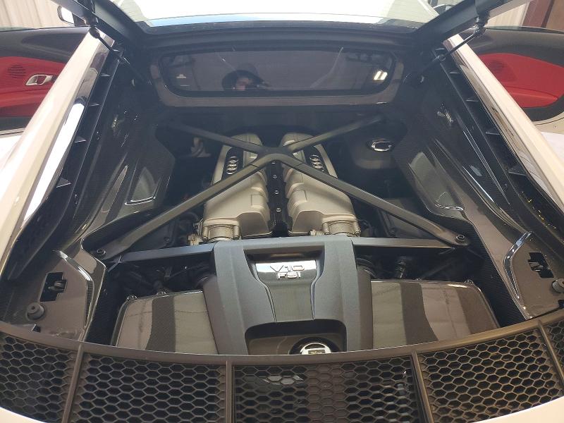 Продажа на аукционе авто 2018 Audi R8, vin: WUAKBAFXXJ7900428, номер лота: 48923606