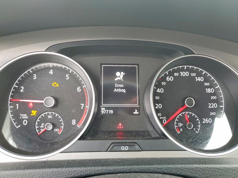 49672796 :رقم المزاد ، 3VW217AU6GM052625 vin ، 2016 Volkswagen Golf 1.8 T مزاد بيع