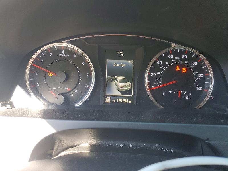 49920806 :رقم المزاد ، 4T1BF1FK2HU735407 vin ، 2023 Toyota Camry مزاد بيع