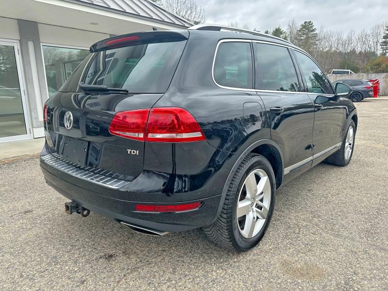 2011 Volkswagen Touareg მანქანა იყიდება აუქციონზე, vin: WVGFK9BP5BD006418, აუქციონის ნომერი: 51182686