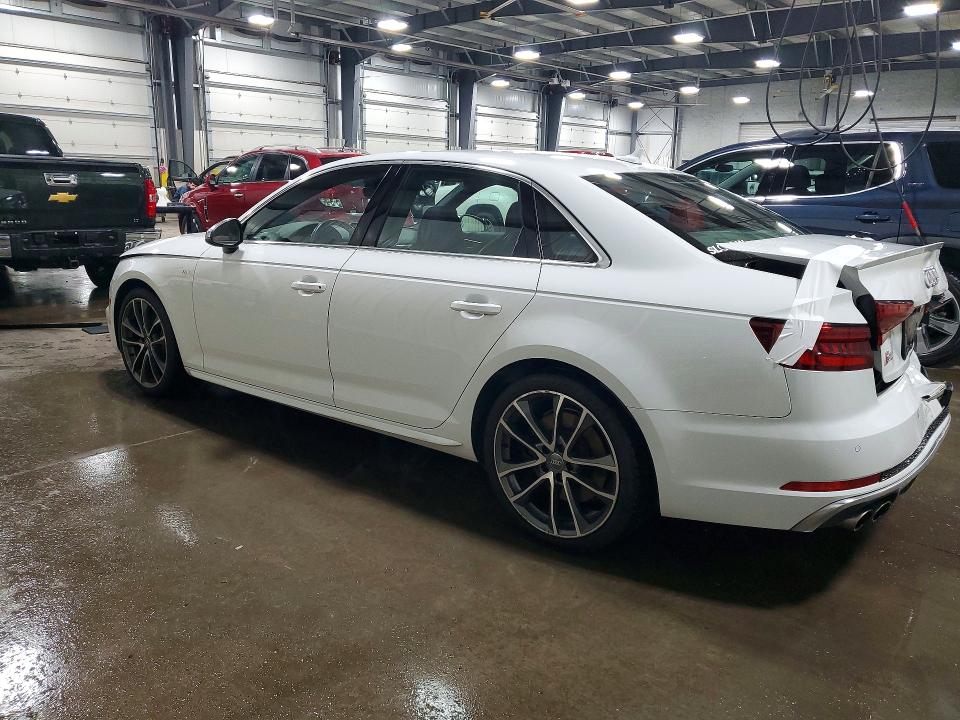 Продаж на аукціоні авто 2018 Audi S4, vin: WAUB4AF46JA158459, номер лоту: 50768696
