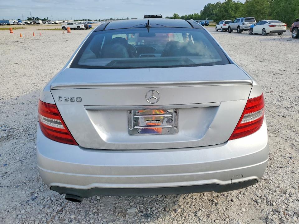 Продаж на аукціоні авто 2014 Mercedes-benz C, vin: WDDGJ4HB4EG262844, номер лоту: 51836776