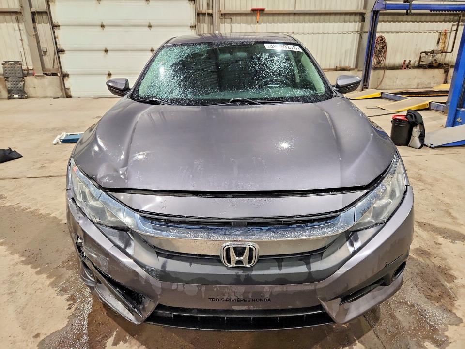Продажа на аукционе авто 2017 Honda Civic, vin: 2HGFC2F56HH030581, номер лота: 49939276