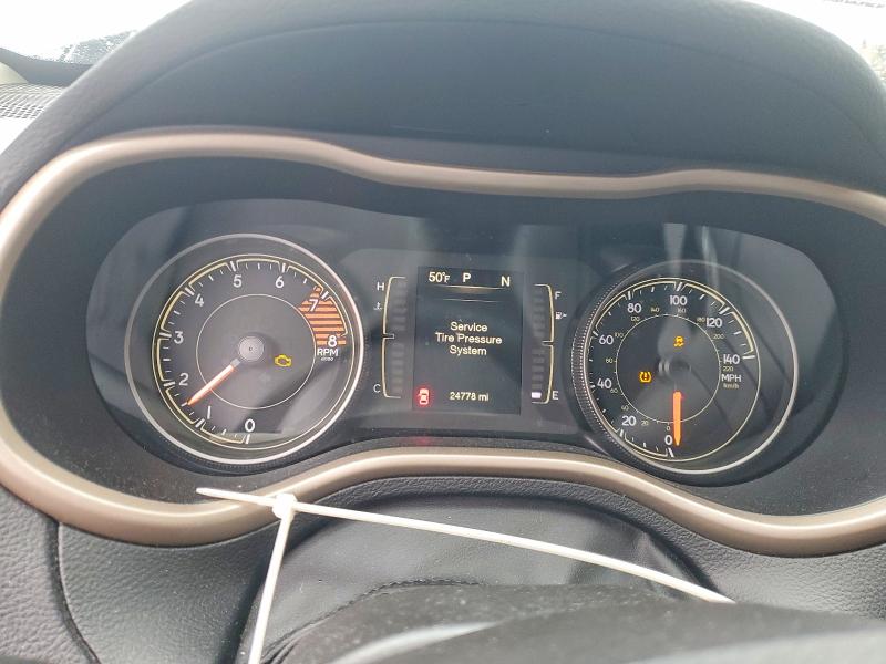 49841106 :رقم المزاد ، 1C4PJMCS6HW525542 vin ، 2017 Jeep Cherokee مزاد بيع
