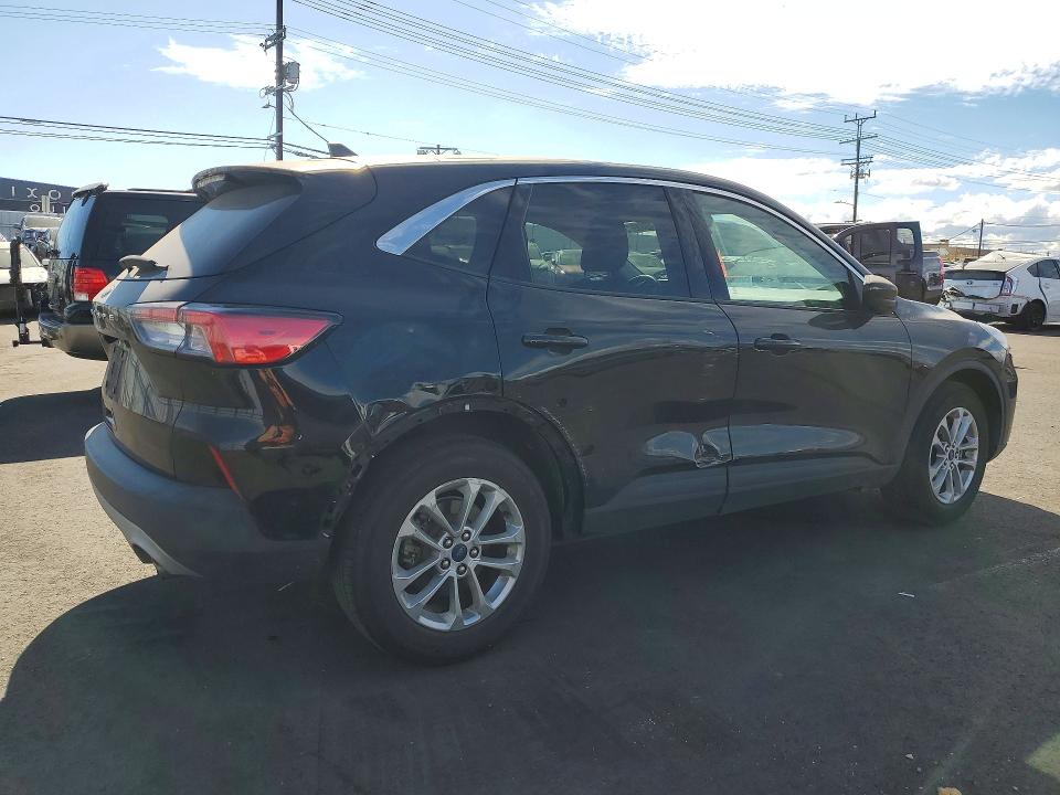 2022 Ford Escape მანქანა იყიდება აუქციონზე, vin: 1FMCU0G63NUC01883, აუქციონის ნომერი: 49659736