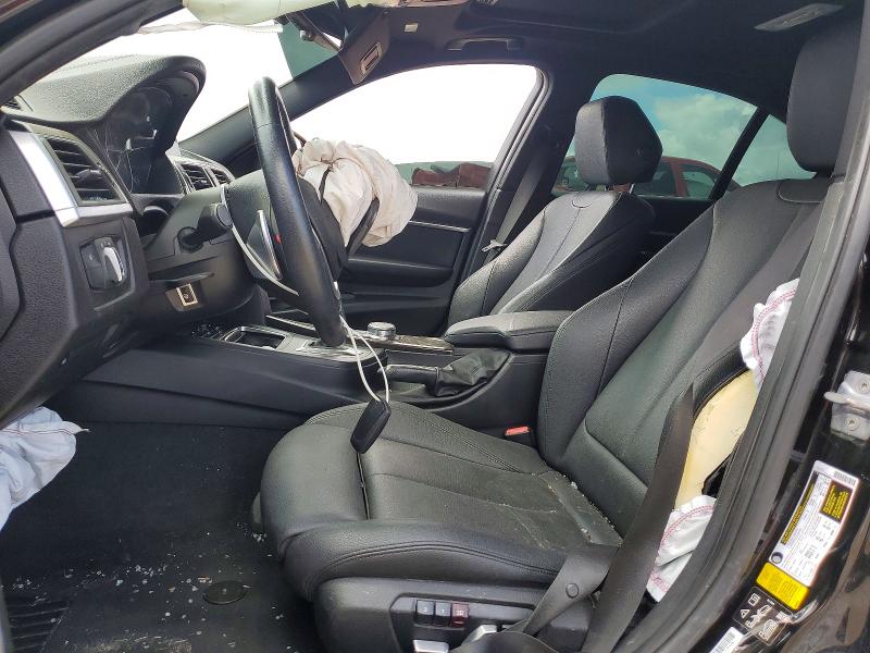 50493596 :رقم المزاد ، WBA8D9C55JA615347 vin ، 2018 Bmw 330 مزاد بيع