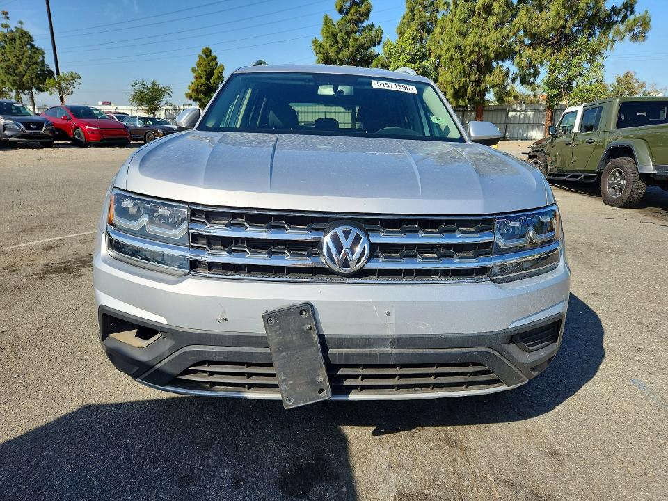 51571396 :رقم المزاد ، 1V2AR2CA9JC552900 vin ، 2018 Volkswagen Atlas مزاد بيع